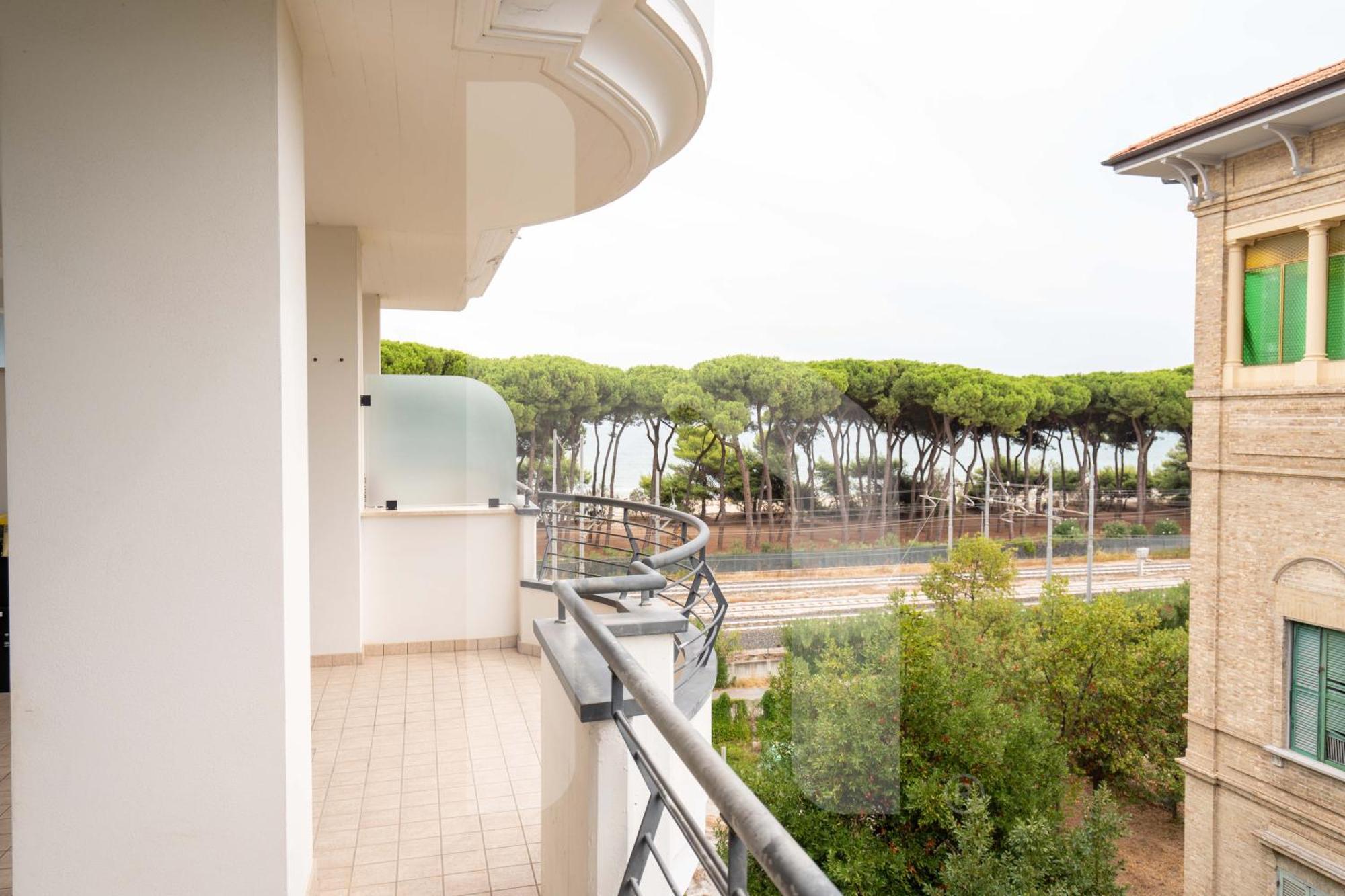Holiday Rendez Vous 2° - Cerrano Services Pineto Exterior foto